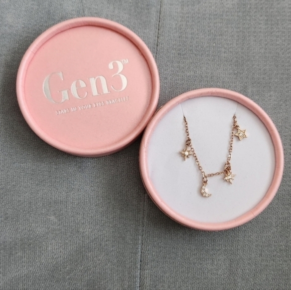 Gen3 Mila Zodiac Gold Tone Charm Bracelet Moon and Stars - Picture 4 of 5